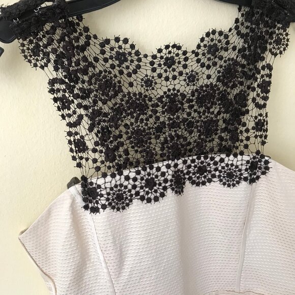 $499 Max Mara Sportmax Ivory Mid-length Dress With LACE **IT 48, US 14 - Picture 3 of 10